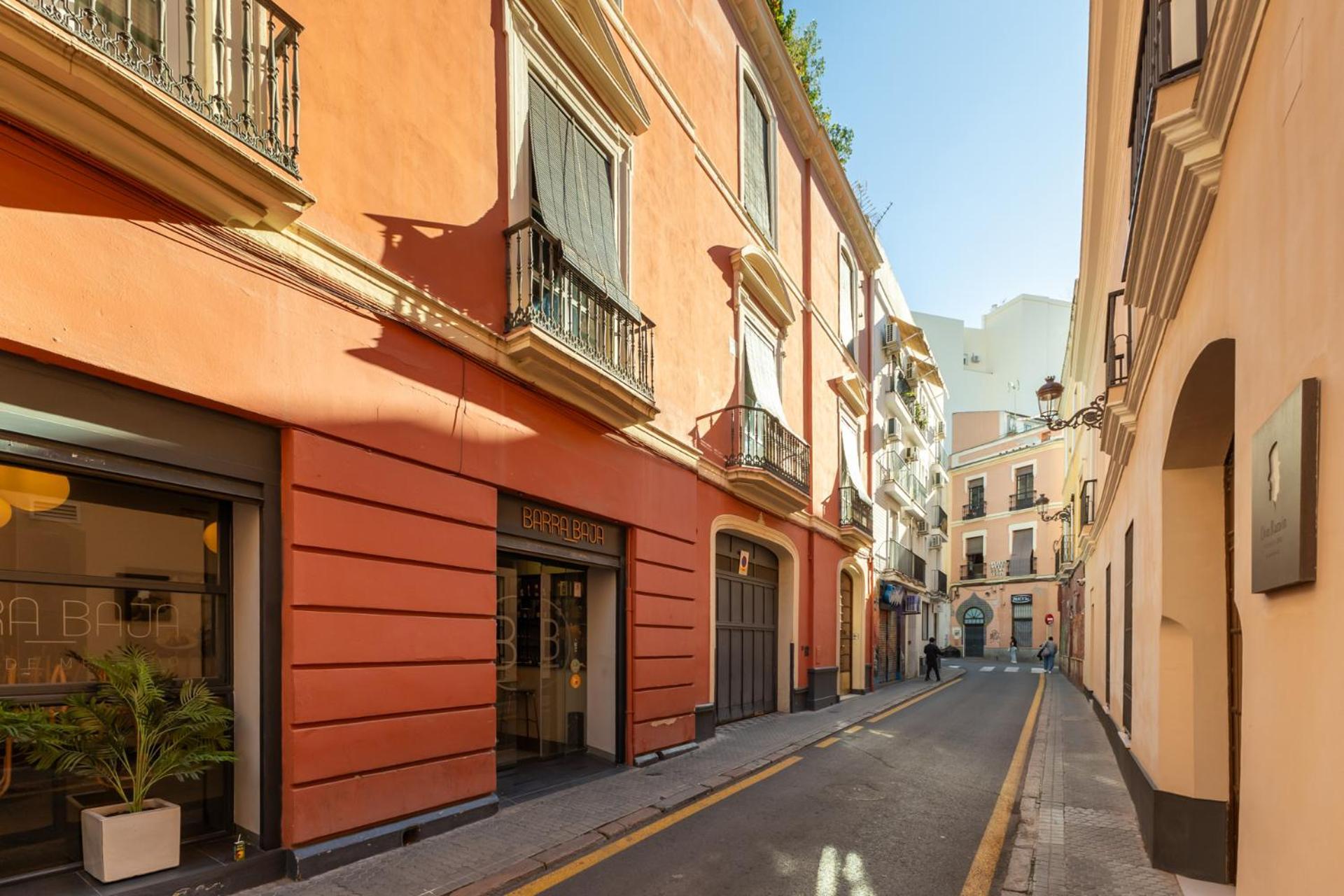 Duque Center Premium Suites, Free Parking Seville